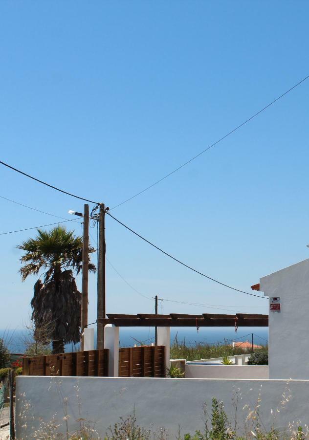Number 10 Beach House A dos Cunhados Exterior photo